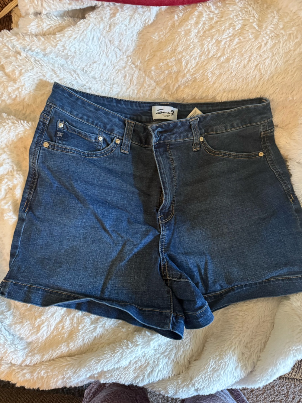 Stretch denim shorts